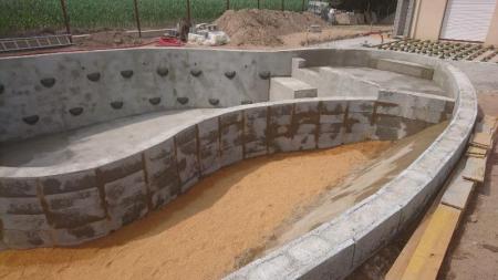 Votre paysagiste basé proche de Rennes créé une piscine naturelle à Allaire